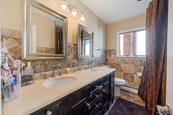 $850,000 | 3429 Courtney Place, Baldwin, NY 11510