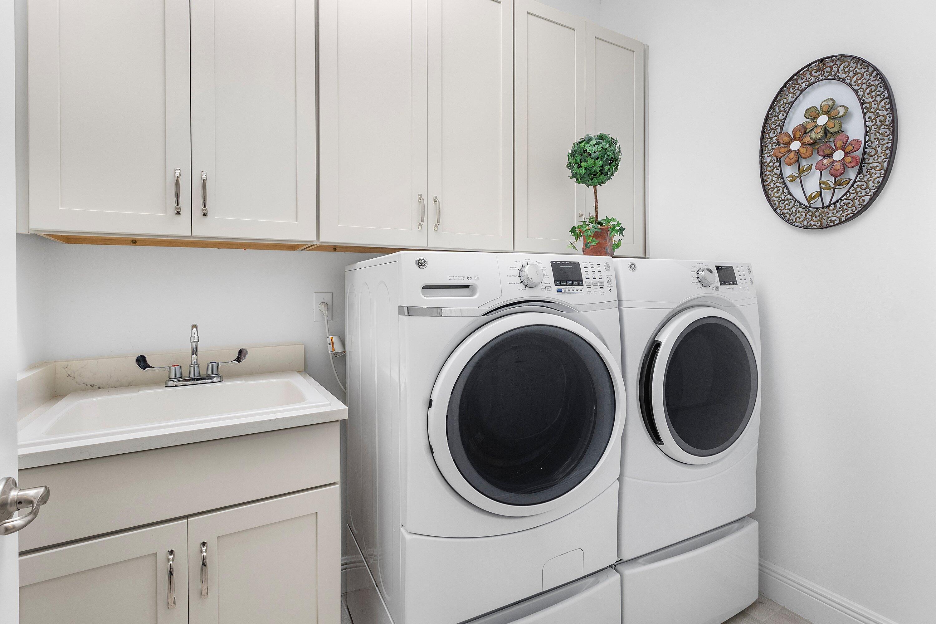 11832 Palermo Road Parkland, FL 33076 - Photo 31 of 42 Laundry Room