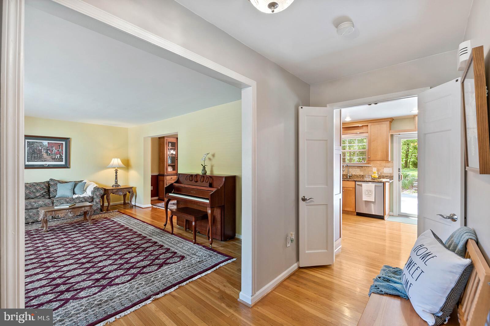 6022 Greeley Boulevard Springfield, VA 22152 - Photo 12 of 73 Gallery Image 12