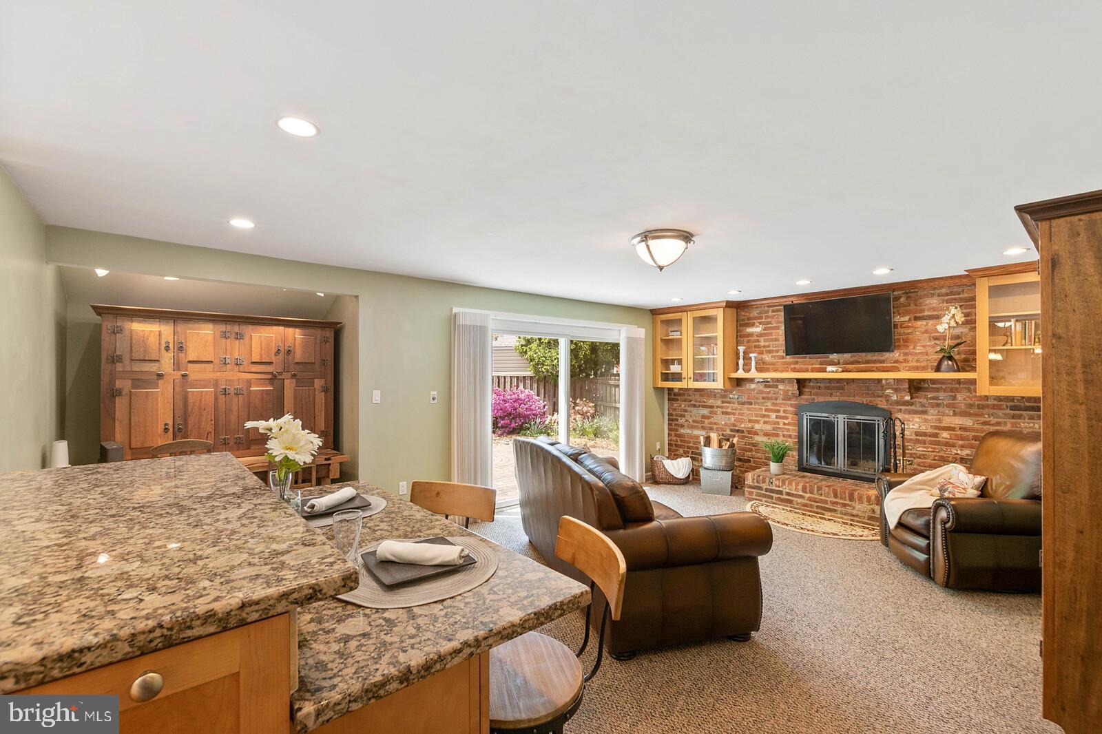6022 Greeley Boulevard Springfield, VA 22152 - Photo 23 of 73 Family Room