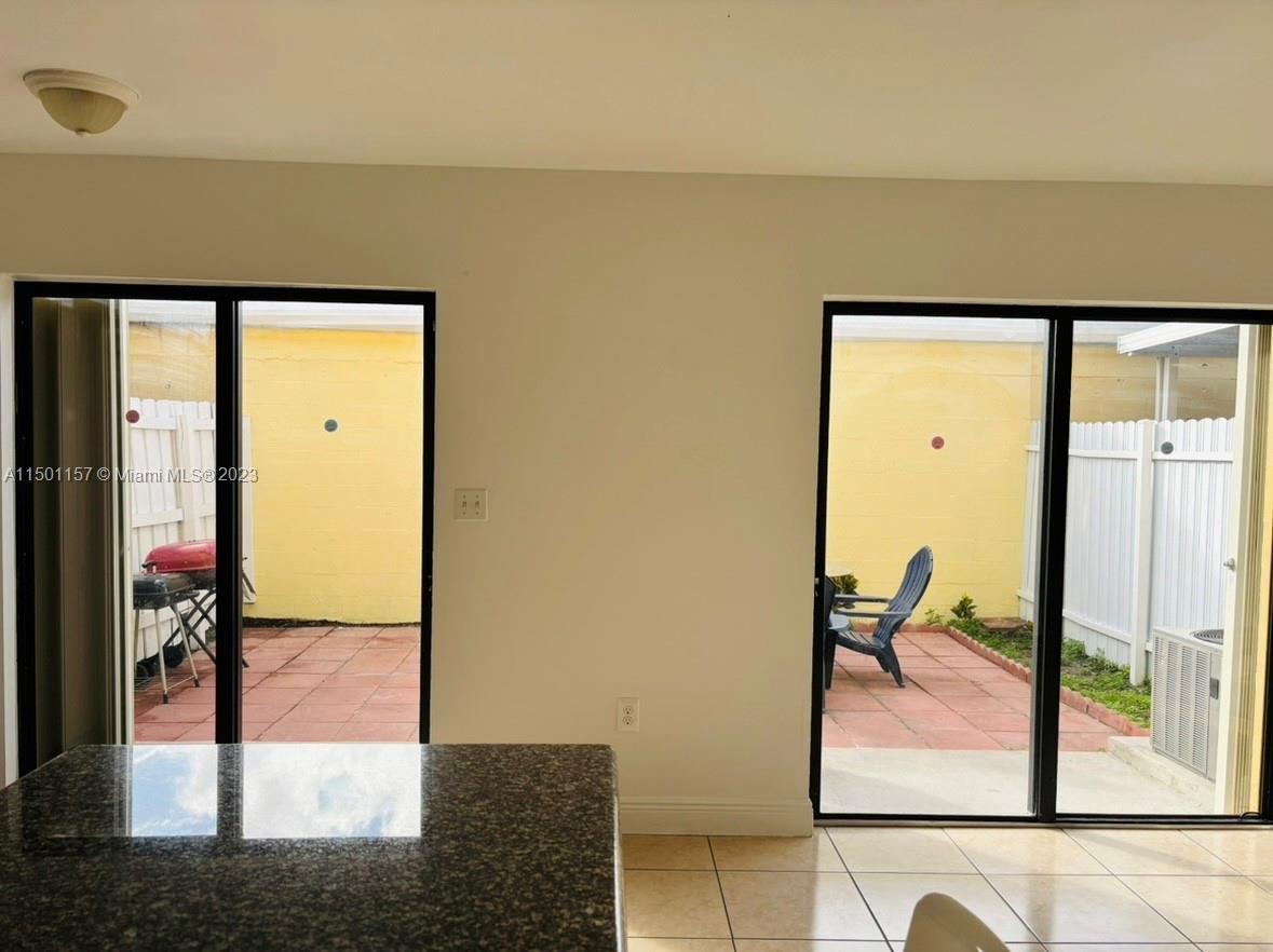 11115 West Okeechobee Road, Unit 181 Hialeah Gardens, FL 33018 - Photo 12 of 31 a view of a living room