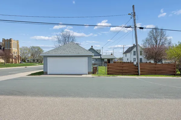 $400,000 | 3590 Laverne Avenue North, Lake Elmo, MN 55042