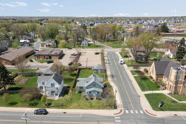 $400,000 | 3590 Laverne Avenue North, Lake Elmo, MN 55042
