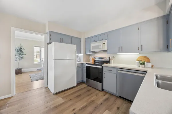 $400,000 | 3590 Laverne Avenue North, Lake Elmo, MN 55042