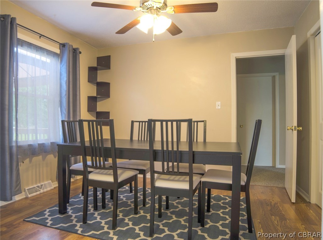 406 Shirley Road Seaford, VA 23696 - Photo 6 of 23 Gallery Image 6