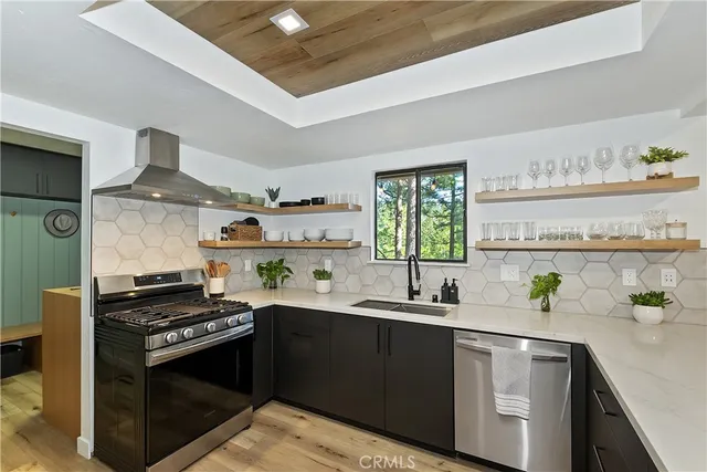 $619,900 | 26591 Thunderbird Drive, Lake Arrowhead, CA 92352