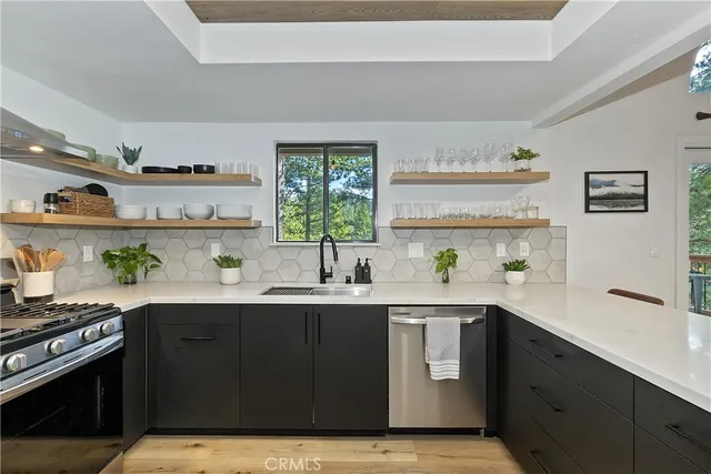 $619,900 | 26591 Thunderbird Drive, Lake Arrowhead, CA 92352