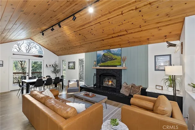 $619,900 | 26591 Thunderbird Drive, Lake Arrowhead, CA 92352