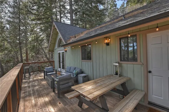 $619,900 | 26591 Thunderbird Drive, Lake Arrowhead, CA 92352