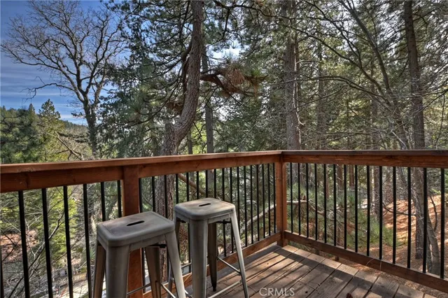$619,900 | 26591 Thunderbird Drive, Lake Arrowhead, CA 92352