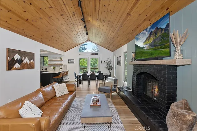 $619,900 | 26591 Thunderbird Drive, Lake Arrowhead, CA 92352