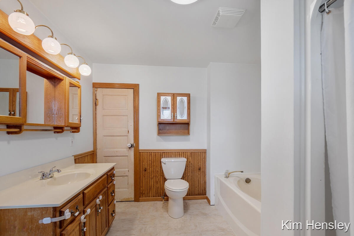 9531 Nimberger Road Lakeview, MI 48850 - Photo 16 of 47 IMG_1015