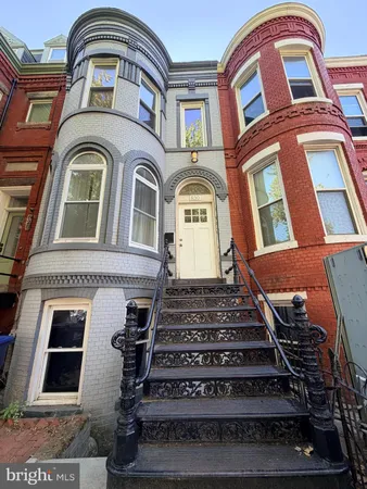 $5,400 | 830 7th Street Northeast, Washington, DC 20002
