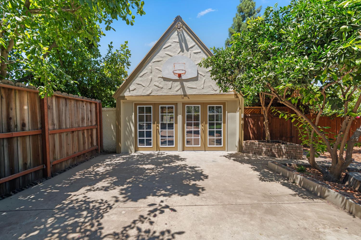 1015 College Avenue Modesto, CA 95350 - Photo 41 of 56