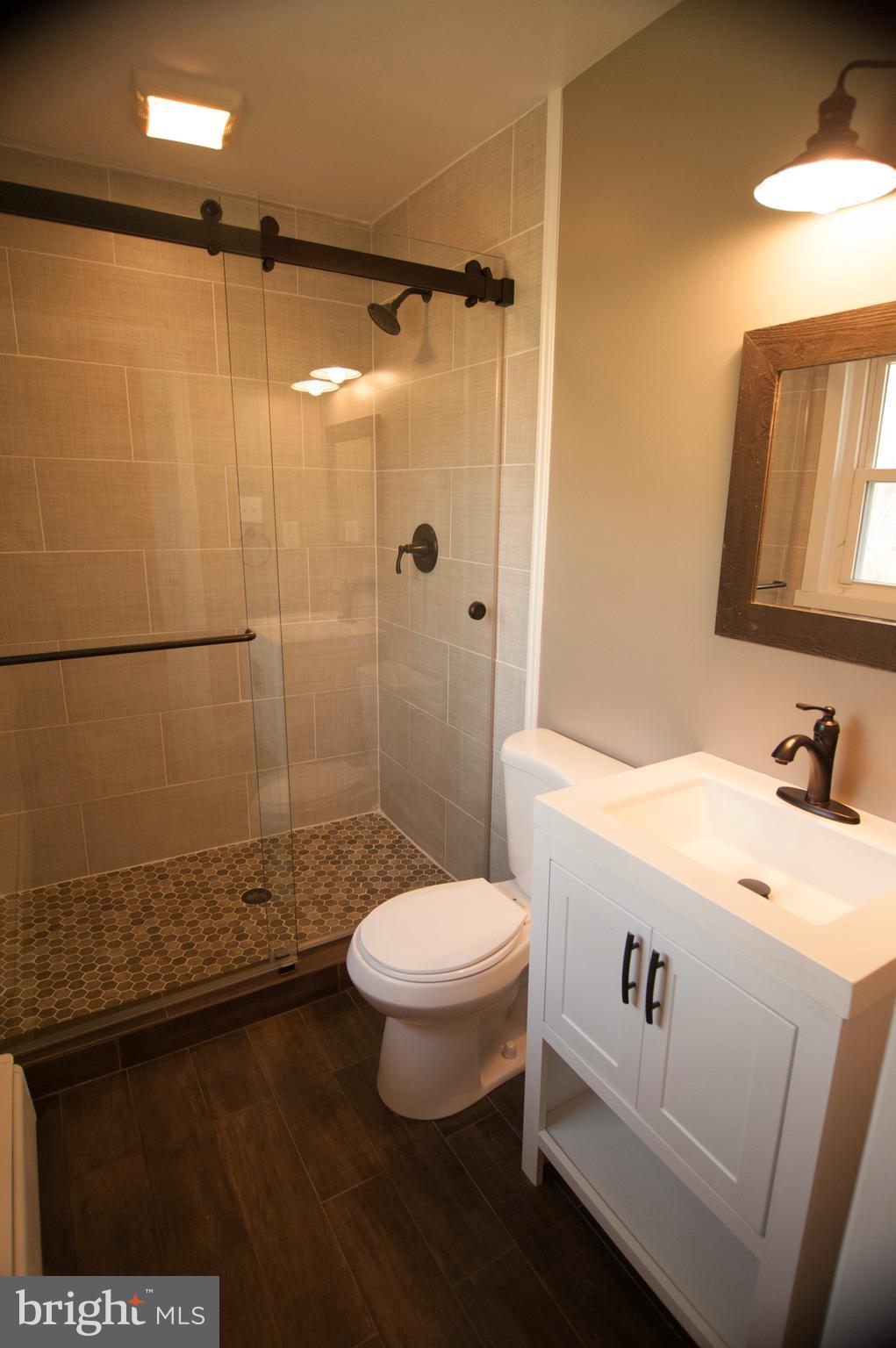 16401 Black Rock Road Darnestown, MD 20874 - Photo 10 of 26 Bath (Master)