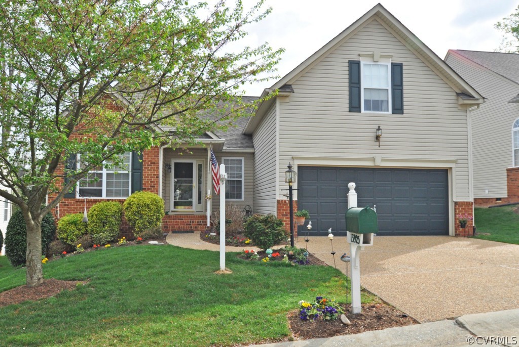 13925 Krim Point Road Midlothian, VA 23114 - Photo 2 of 20 Gallery Image 2