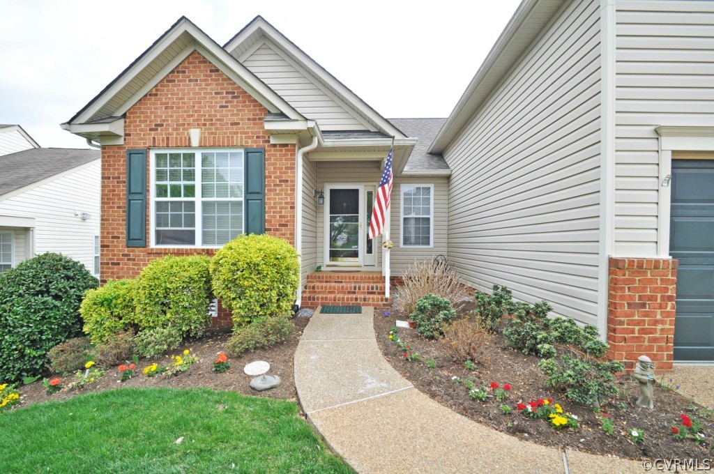 13925 Krim Point Road Midlothian, VA 23114 - Photo 3 of 20 Gallery Image 3