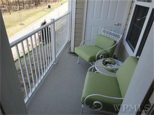 17 Morgan Drive, Unit 401 Natick, MA 01760 - Photo 9 of 11