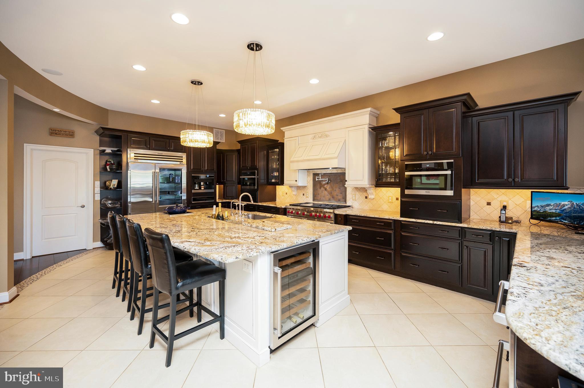206 Madison Circle Locust Grove, VA 22508 - Photo 16 of 147 A Kitchen That Truly Has It All
