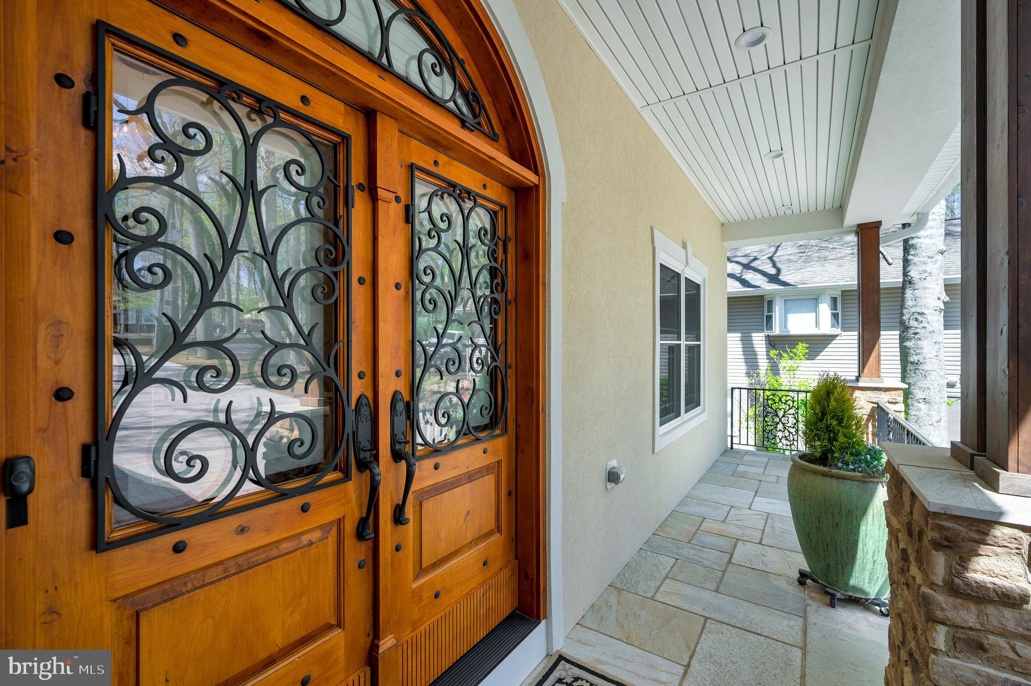 206 Madison Circle Locust Grove, VA 22508 - Photo 9 of 147 Custom Lloyd Clark Hall Door Masterpiece!