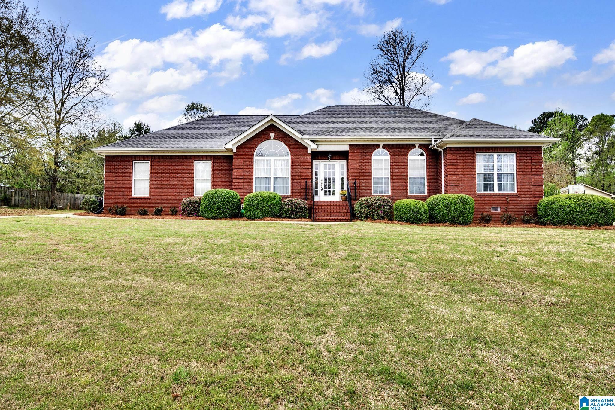 120 Chamoye Circle Riverside, AL 35135 - Photo 2 of 29