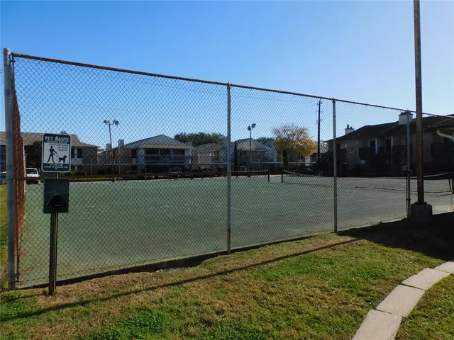 $75,000 | 250 El Dorado Boulevard, Unit 159, Webster, TX 77598