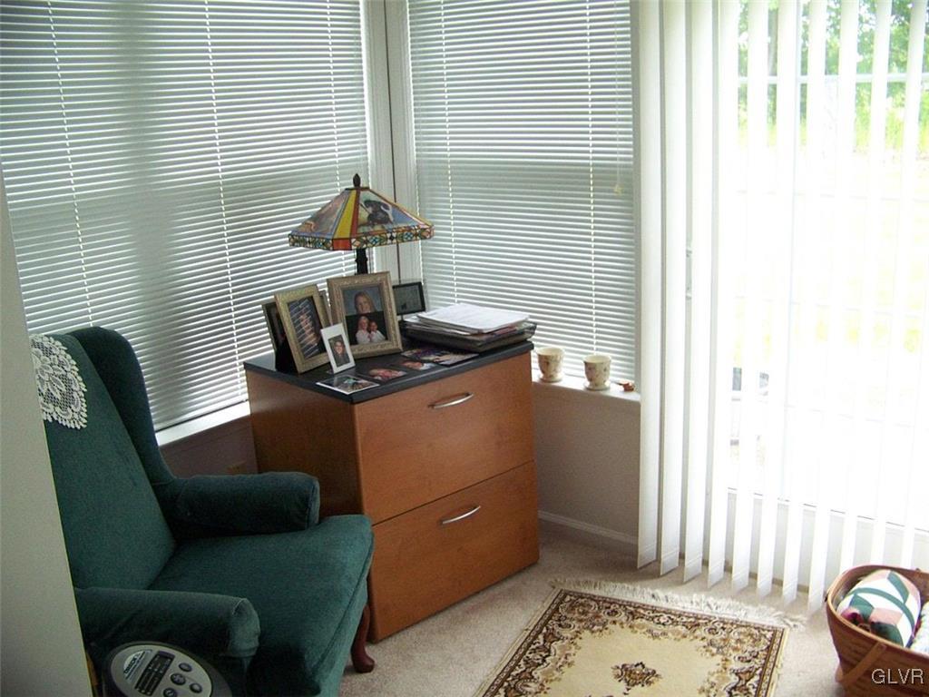 2690 Upstream Farm Road Easton, PA 18040 - Photo 4 of 9 Gallery Image 4