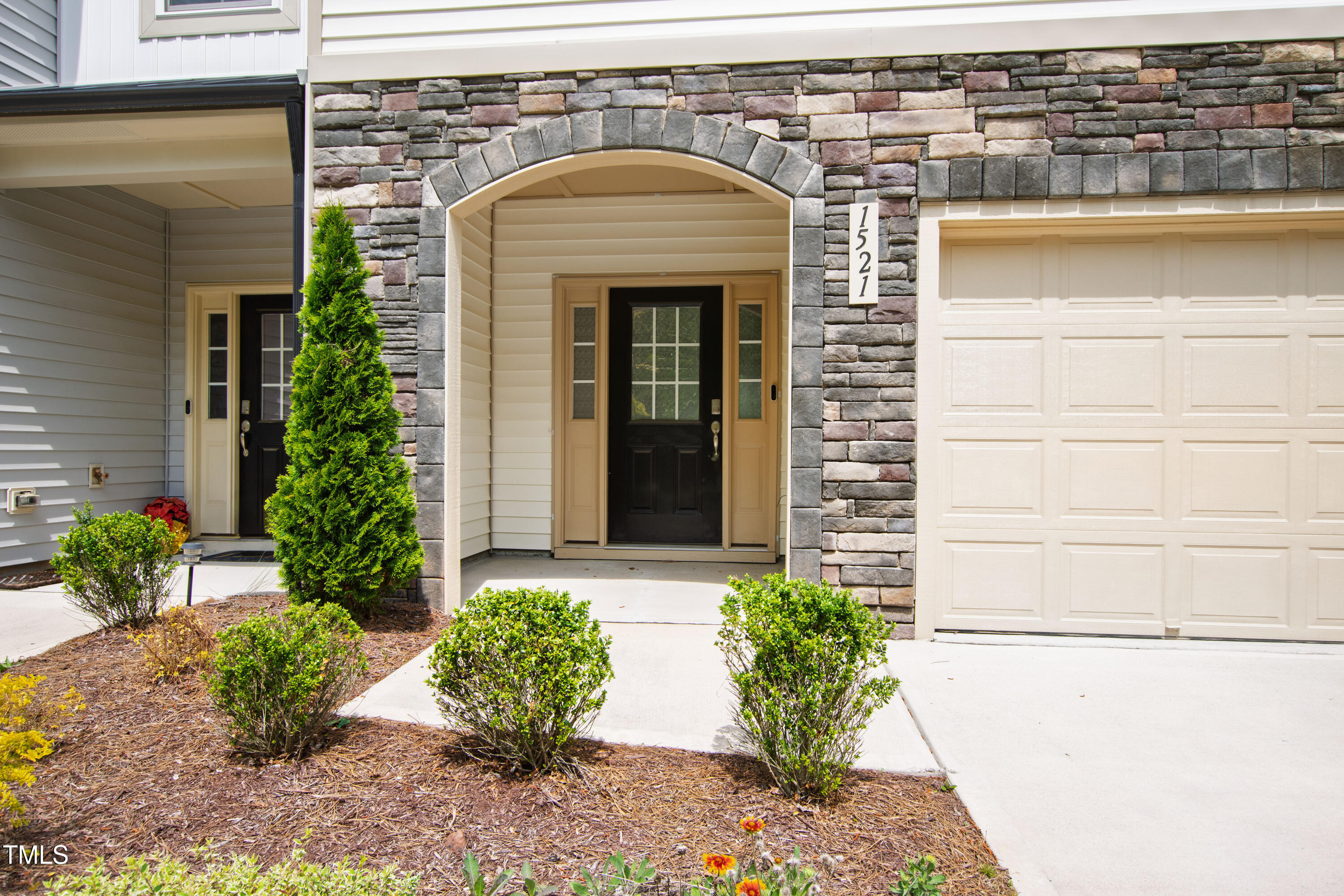 1521 Sunset Peak Way Durham, NC 27703 - Photo 2 of 37 DSC_9288