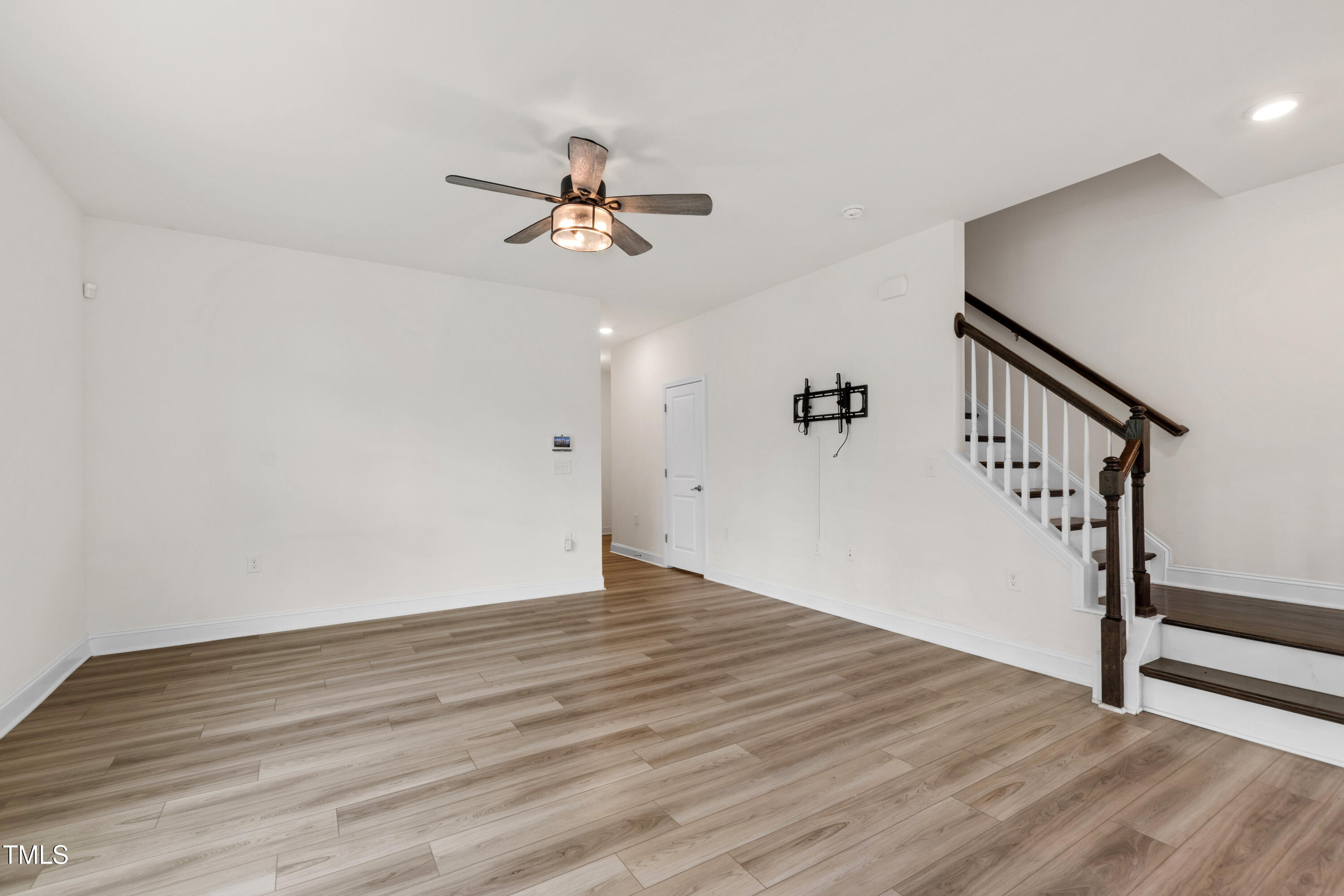 1521 Sunset Peak Way Durham, NC 27703 - Photo 6 of 37 DSC_9299