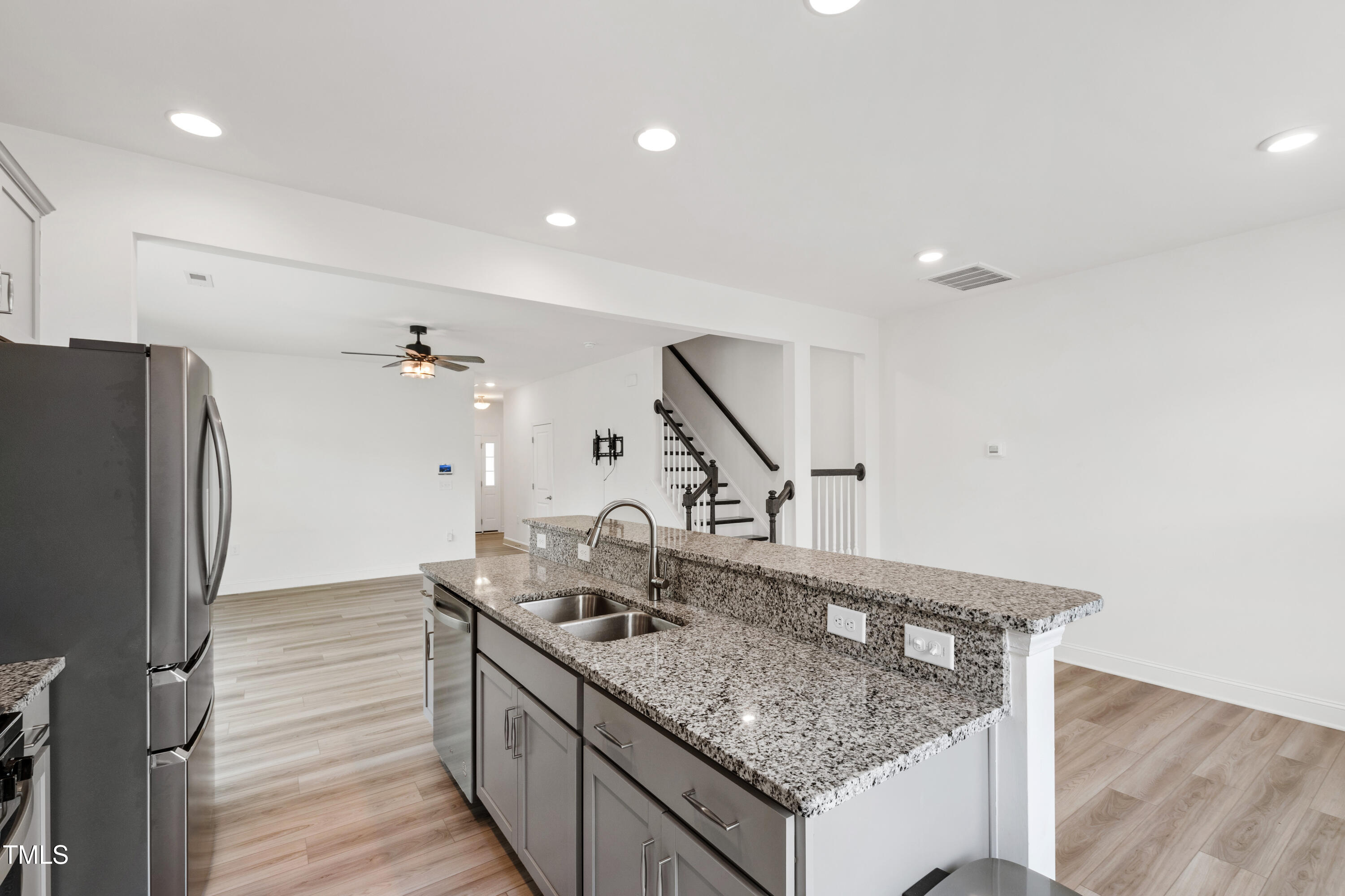 1521 Sunset Peak Way Durham, NC 27703 - Photo 10 of 37 DSC_9306