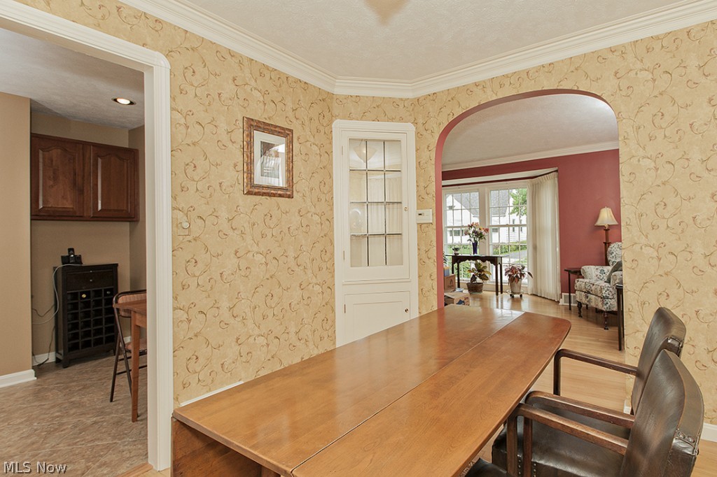 1375 Avondale Road Cleveland, OH 44121 - Photo 5 of 20