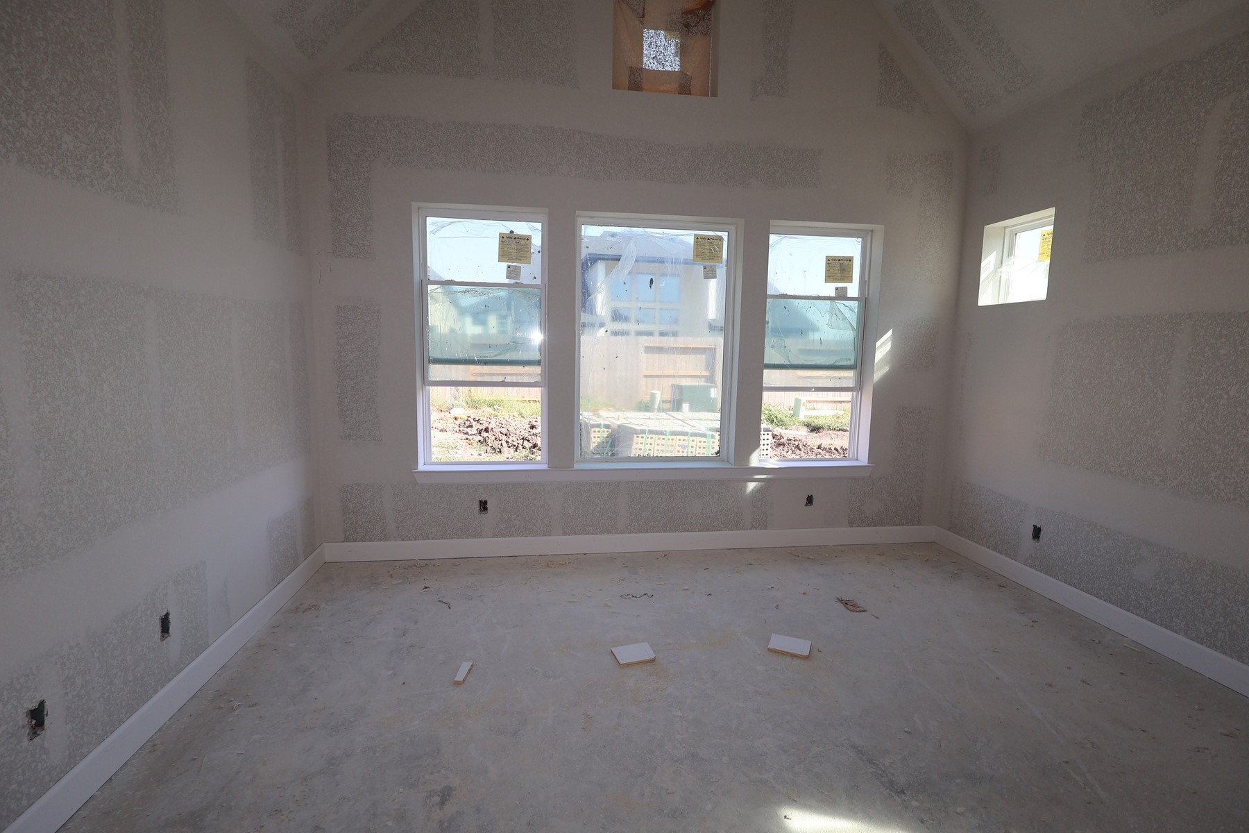 5011 Nesbit Path Rosenberg, TX 77471 - Photo 7 of 16 Gallery Image 7