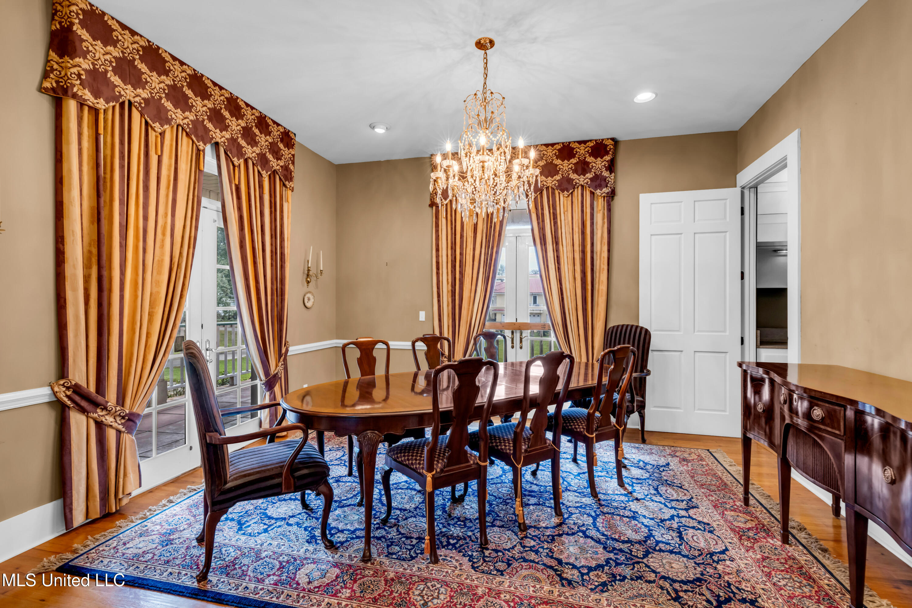 1401 Ladnier Road Gautier, MS 39553 - Photo 15 of 55 dining room