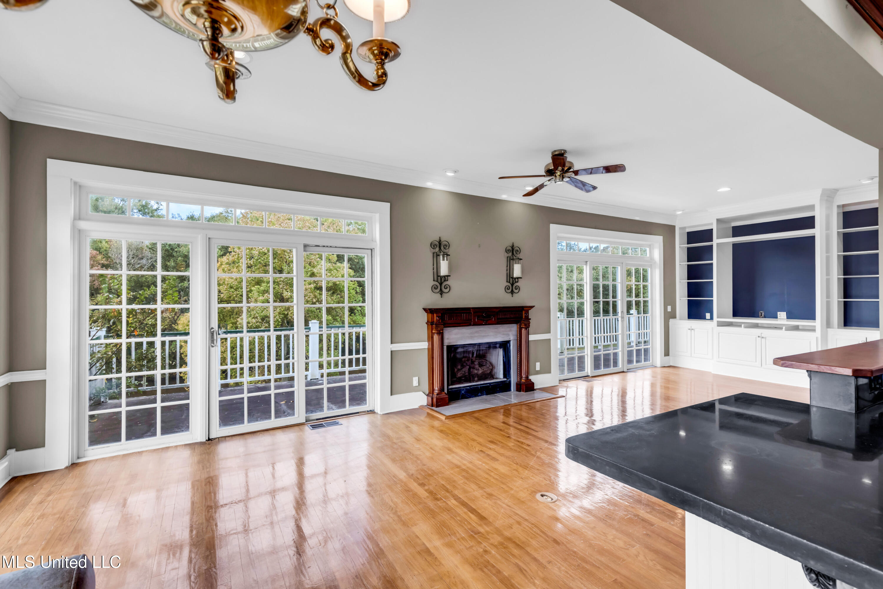 1401 Ladnier Road Gautier, MS 39553 - Photo 20 of 55 living room