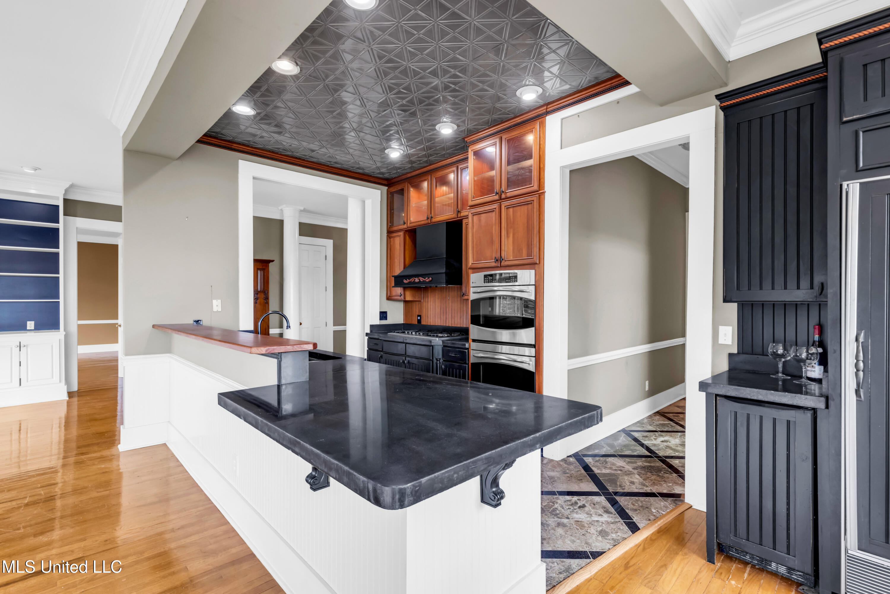 1401 Ladnier Road Gautier, MS 39553 - Photo 22 of 55 beautiful poured concrete counters