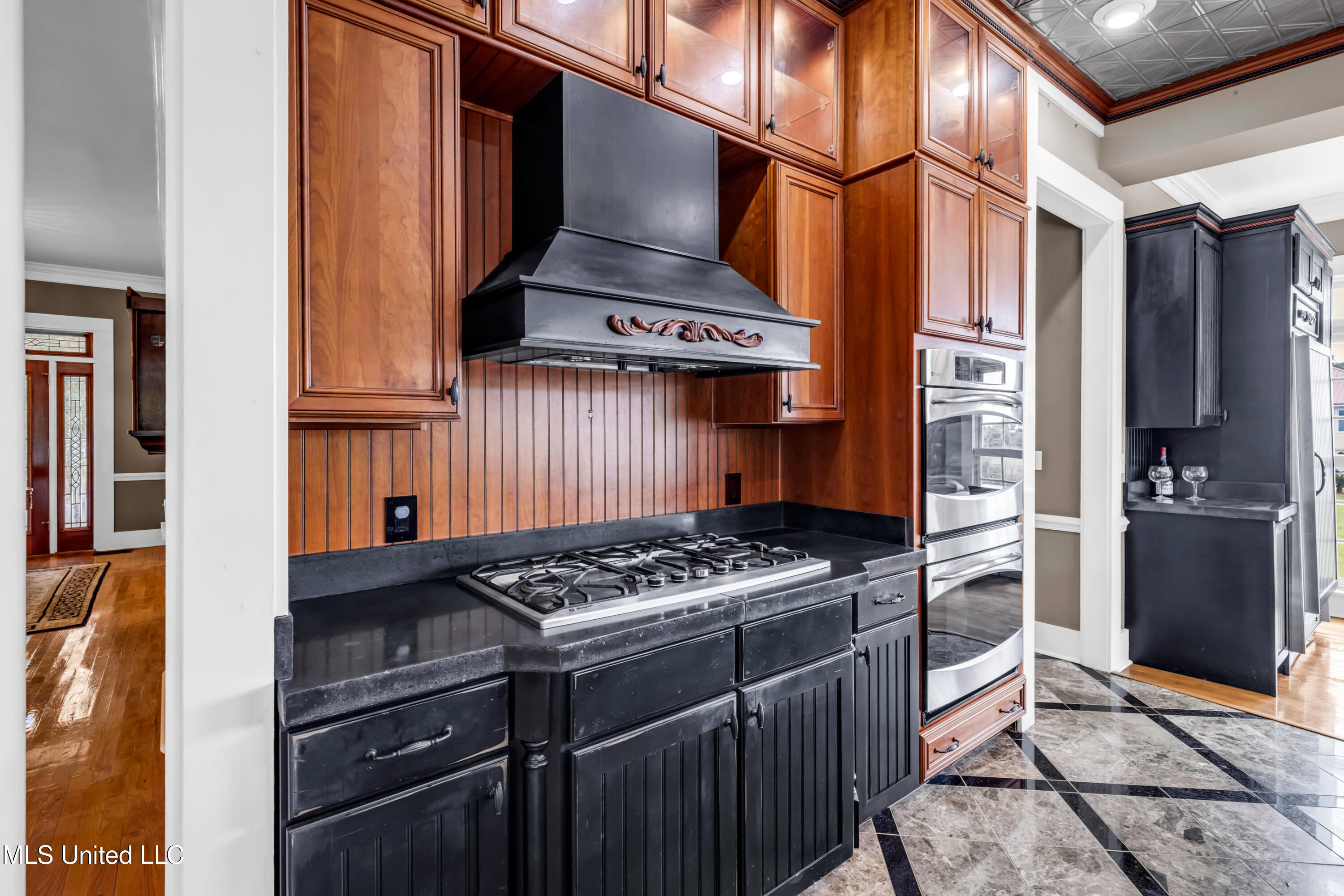 1401 Ladnier Road Gautier, MS 39553 - Photo 25 of 55 gas cooktop