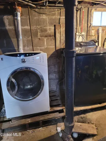 $1,400 | 261 North Ballston Avenue, Unit 1, Scotia, NY 12302