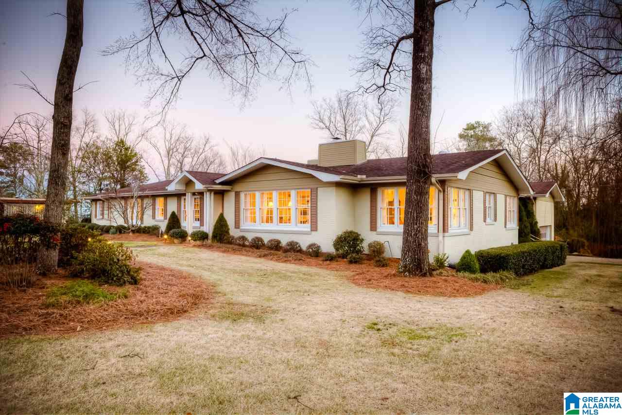 2501 Shades Crest Road Birmingham, AL 35216 - Photo 2 of 40
