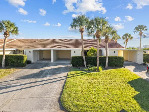 $374,900 | 10152 Regal Drive, Largo, FL 33776