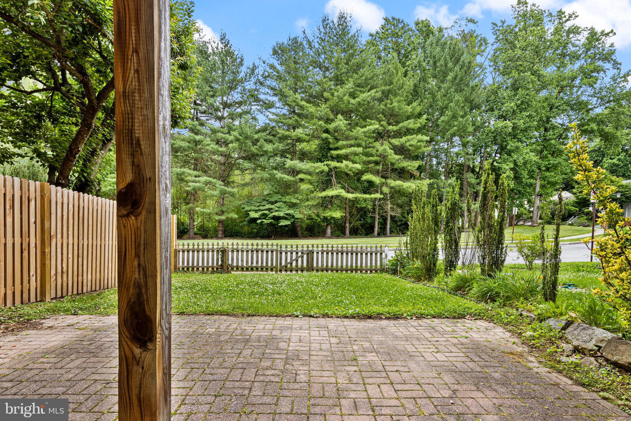 126 Eaton Drive Wayne, PA 19087 - Photo 20 of 38 Rear patio & partially fenced rear yard