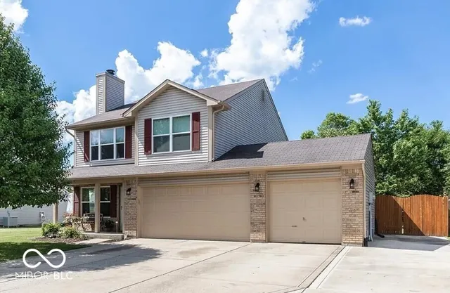 $375,000 | 405 East New York Street, Fortville, IN 46040