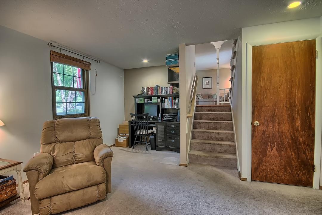 2401 Merbrook Road Columbus, OH 43235 - Photo 14 of 23 Gallery Image 14
