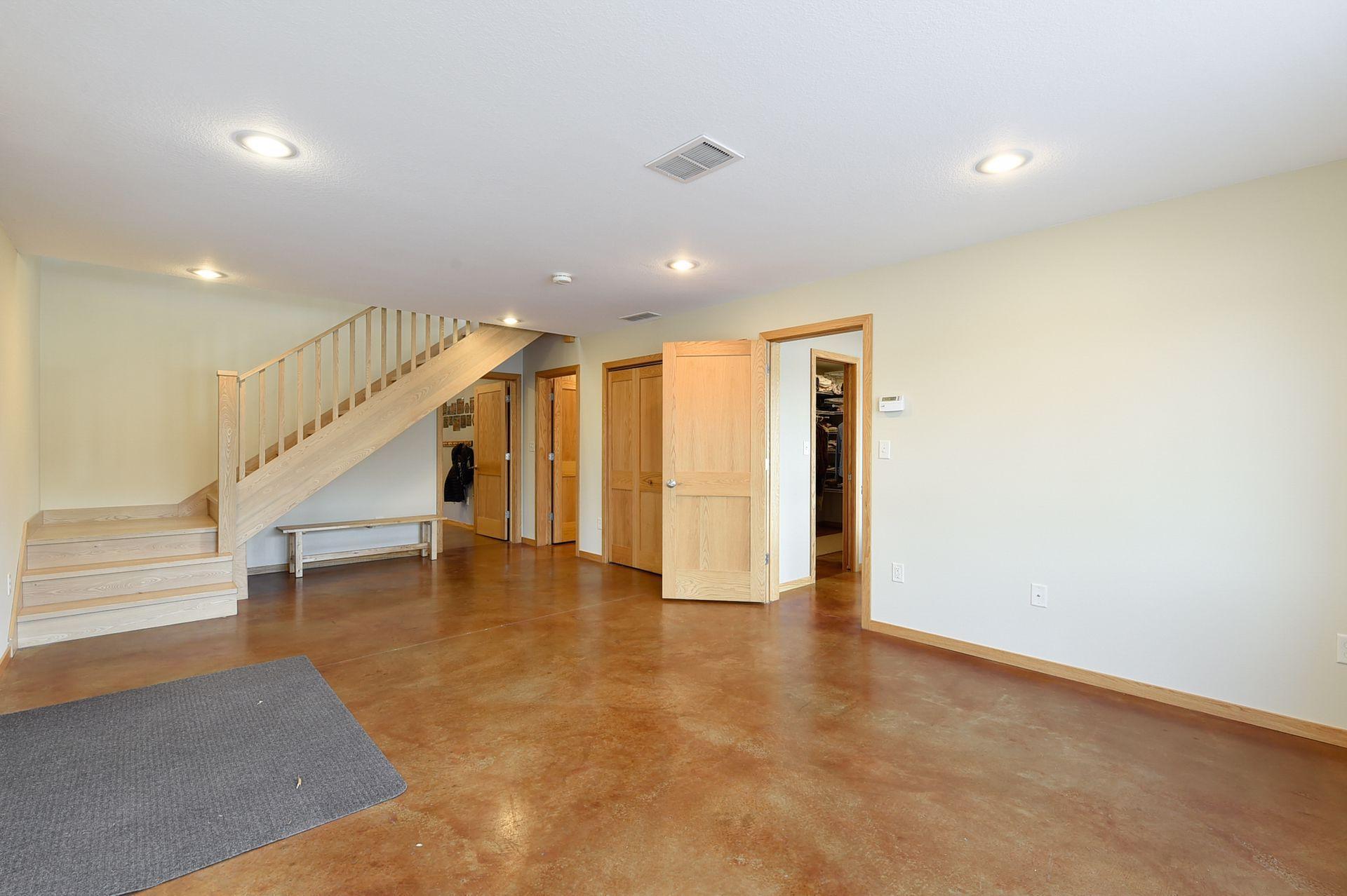 239 Peninsula Road Medicine Lake, MN 55441 - Photo 25 of 56 Gallery Image 25