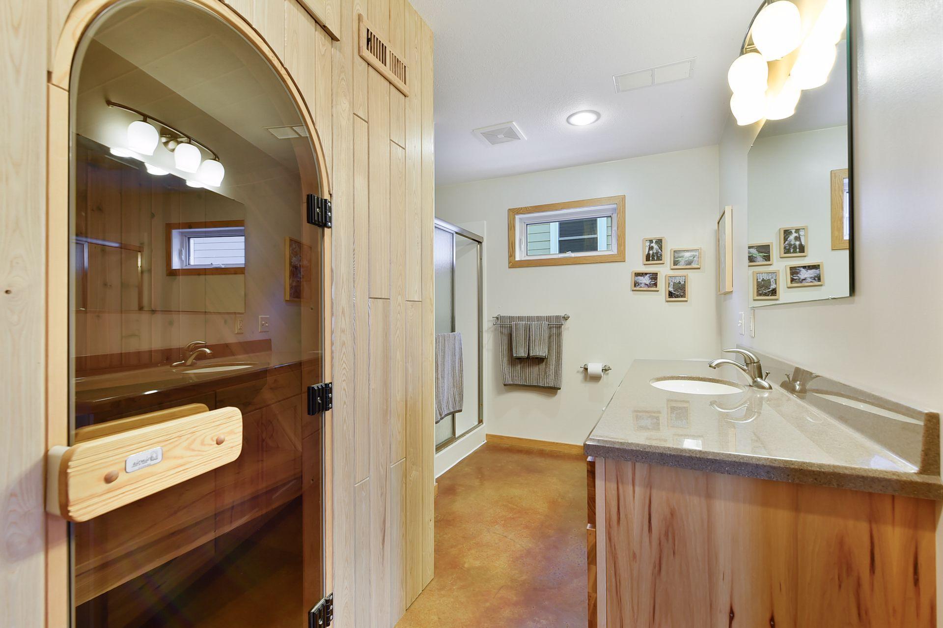 239 Peninsula Road Medicine Lake, MN 55441 - Photo 31 of 56 Gallery Image 31