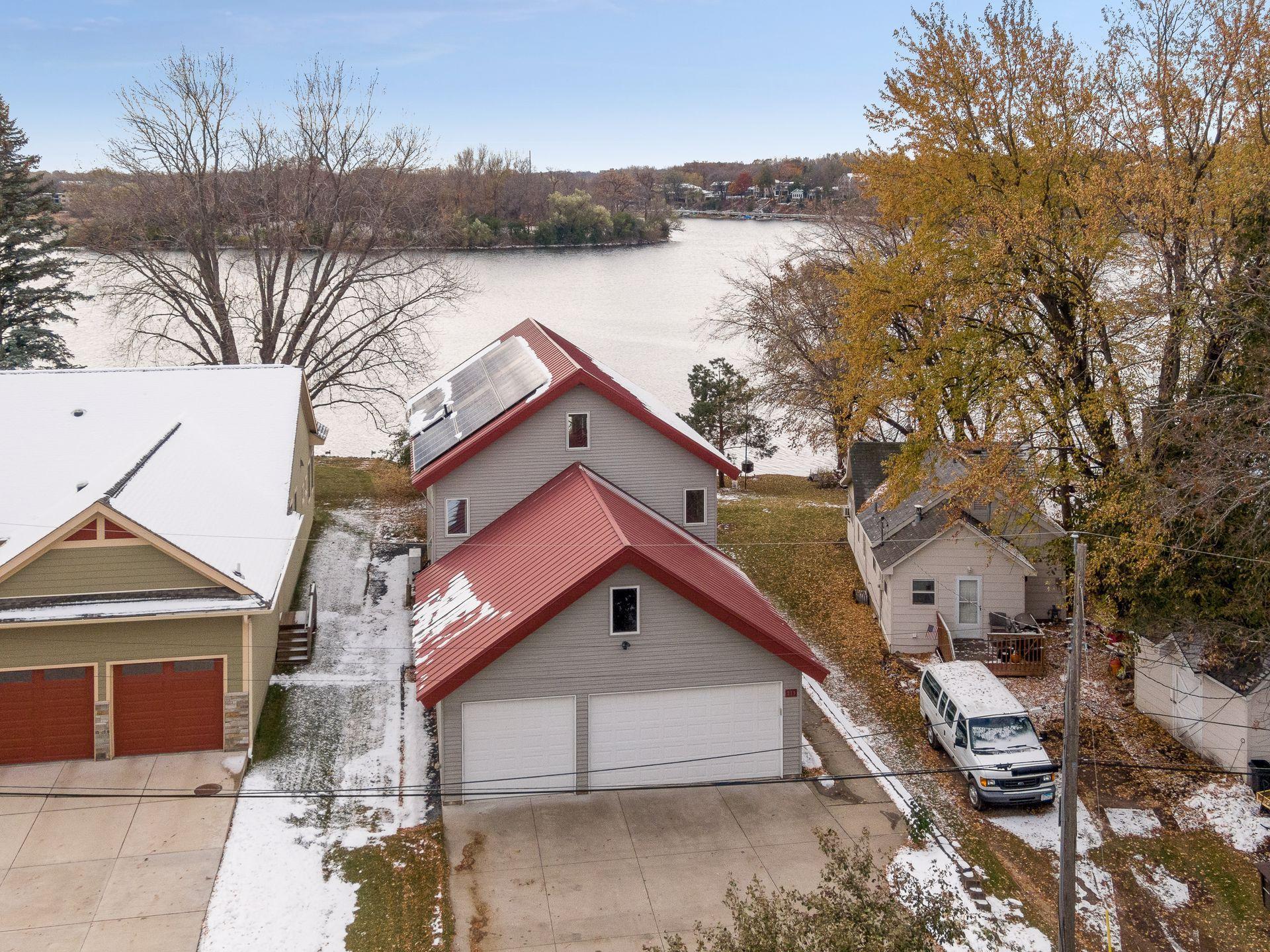 239 Peninsula Road Medicine Lake, MN 55441 - Photo 8 of 56 Gallery Image 8