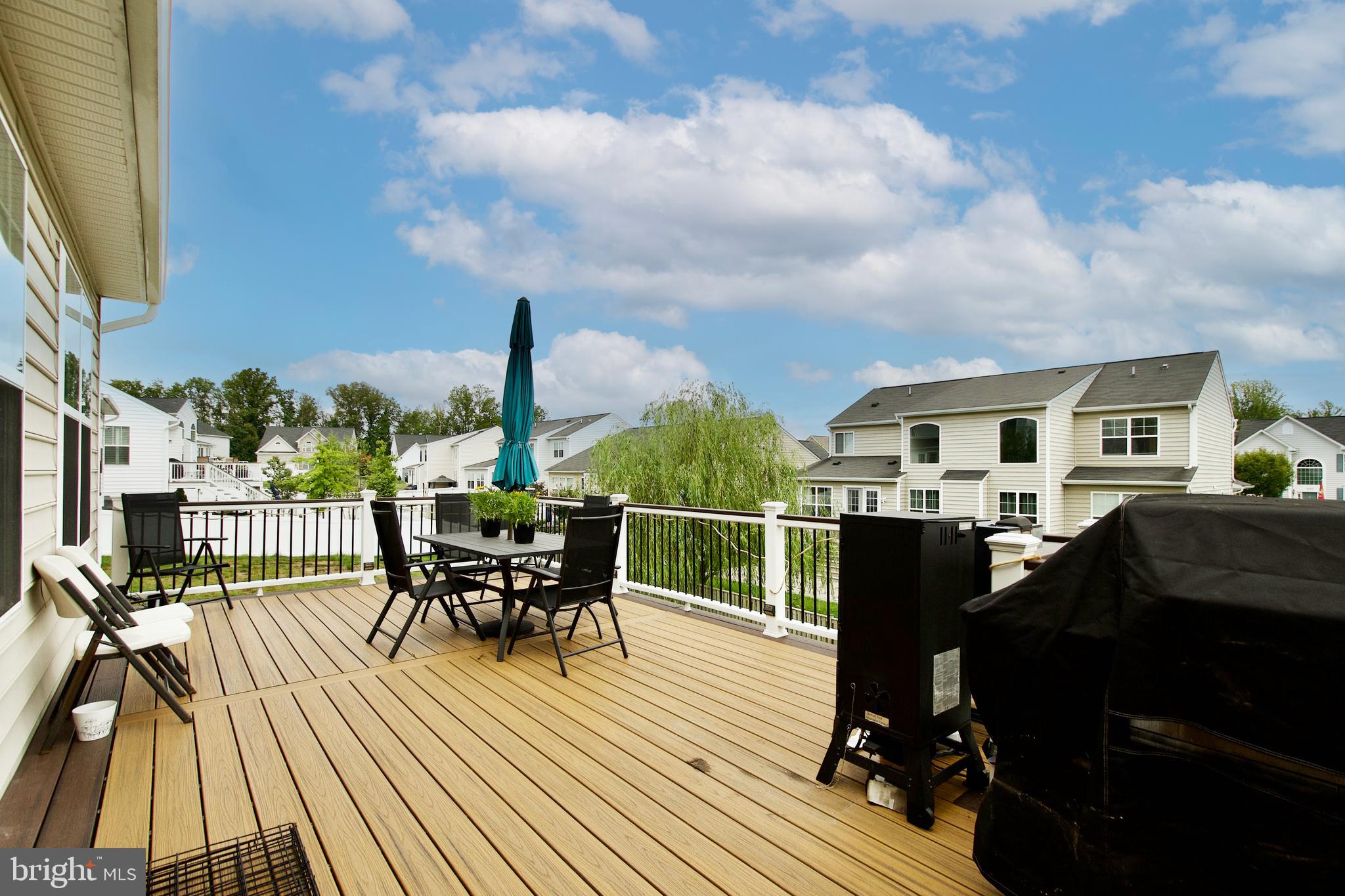 16021 Crossed Talons Road Woodbridge, VA 22193 - Photo 36 of 38 Trex Deck