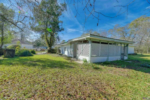 $1,800 | 3744 Conrad Drive, Baton Rouge, LA 70805