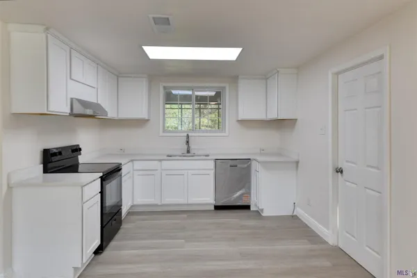 $1,800 | 3744 Conrad Drive, Baton Rouge, LA 70805