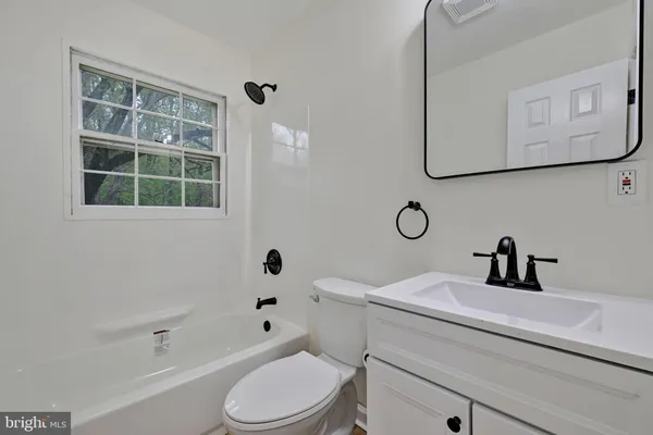 $2,500 | 6809 Sisalbed Drive, Capitol Heights, MD 20743