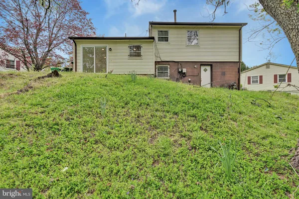 $2,500 | 6809 Sisalbed Drive, Capitol Heights, MD 20743